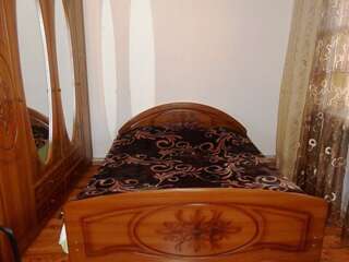 Гостевой дом Guest house Ostrovok Пицунда Двухместный номер с 1 кроватью или 2 отдельными кроватями, общая ванная комната-4